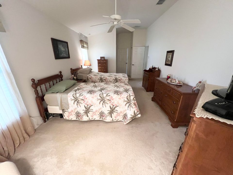 En Venta: $374,900 (3 camas, 2 baños, 1678 Pies cuadrados)