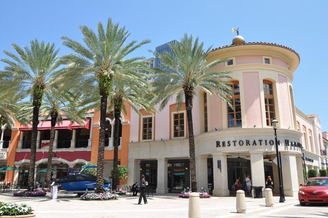 For Rent: $2,500 (2 beds, 1 baths, 880 Square Feet)