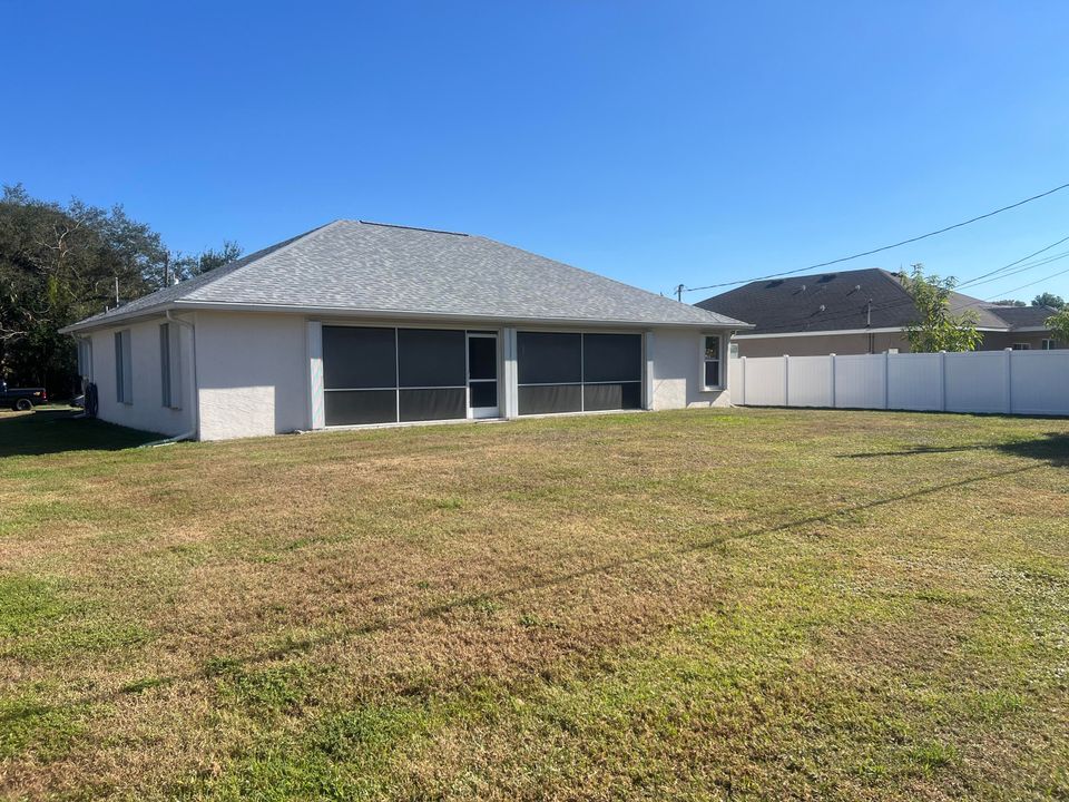 En Venta: $374,900 (3 camas, 2 baños, 1678 Pies cuadrados)