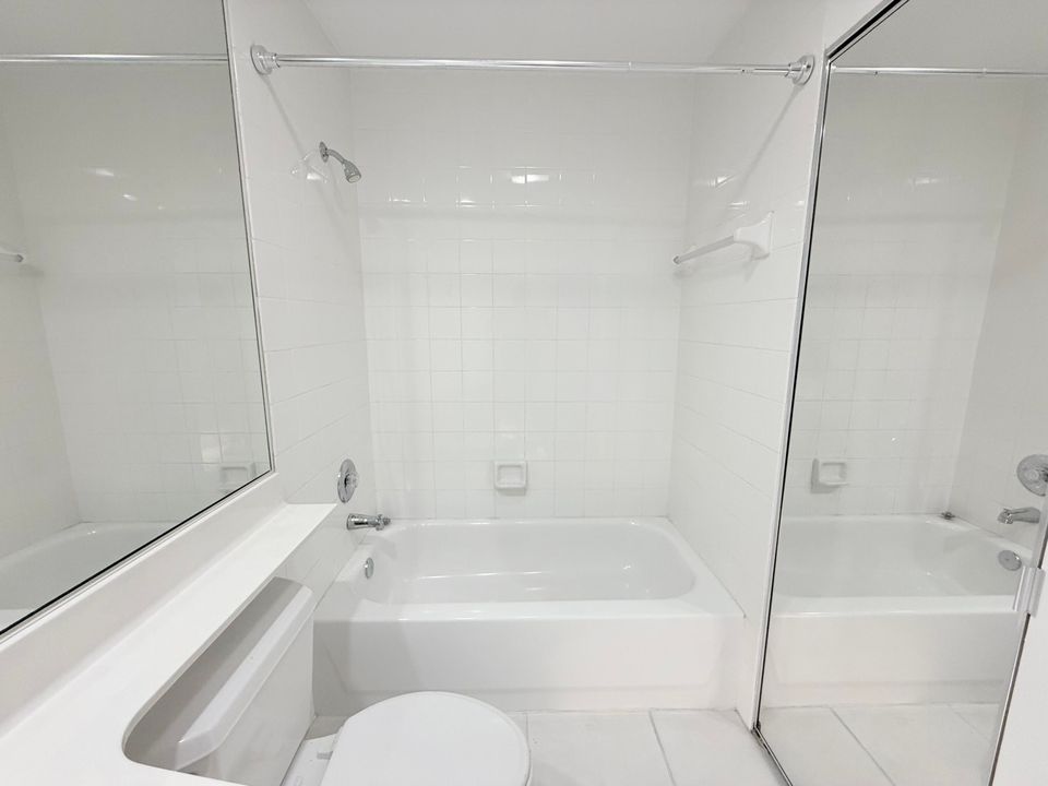 For Rent: $3,250 (2 beds, 2 baths, 1680 Square Feet)