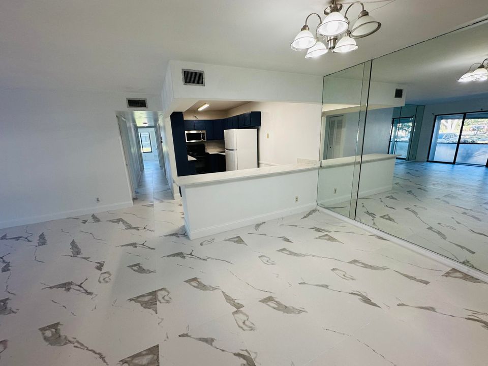 For Sale: $260,000 (3 beds, 2 baths, 1462 Square Feet)