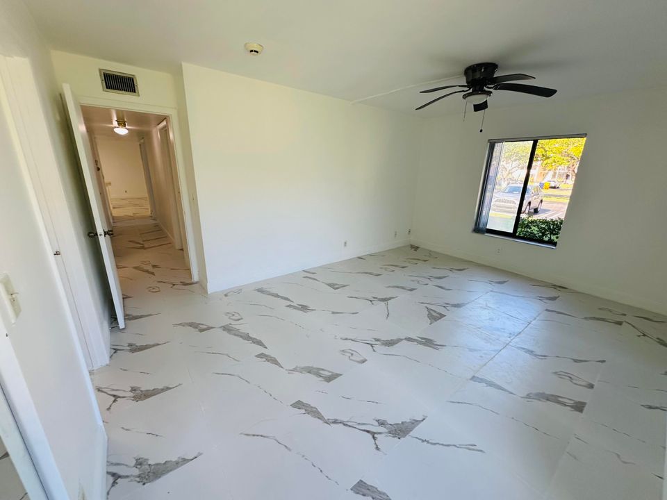 For Sale: $260,000 (3 beds, 2 baths, 1462 Square Feet)