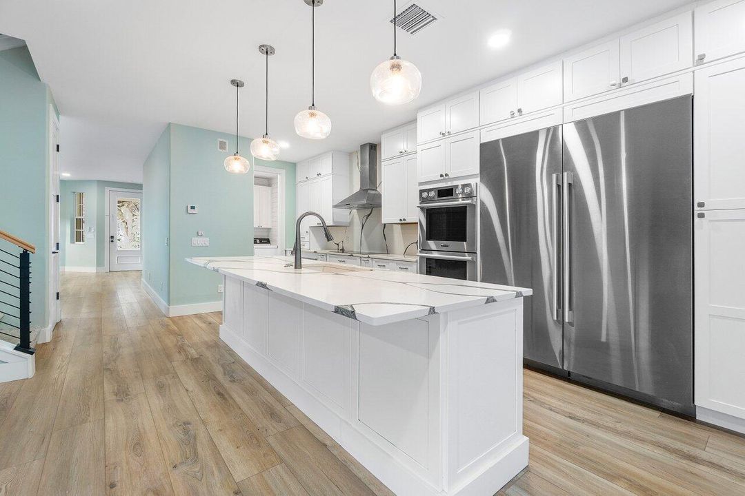 For Sale: $1,399,000 (4 beds, 3 baths, 2837 Square Feet)