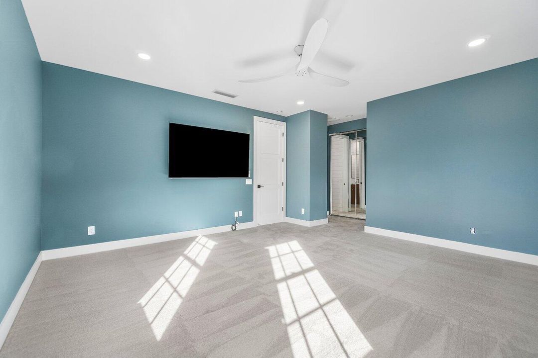 For Sale: $1,399,000 (4 beds, 3 baths, 2837 Square Feet)