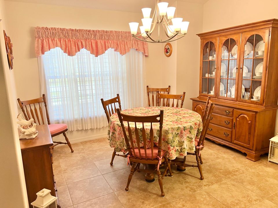 En Venta: $374,900 (3 camas, 2 baños, 1678 Pies cuadrados)