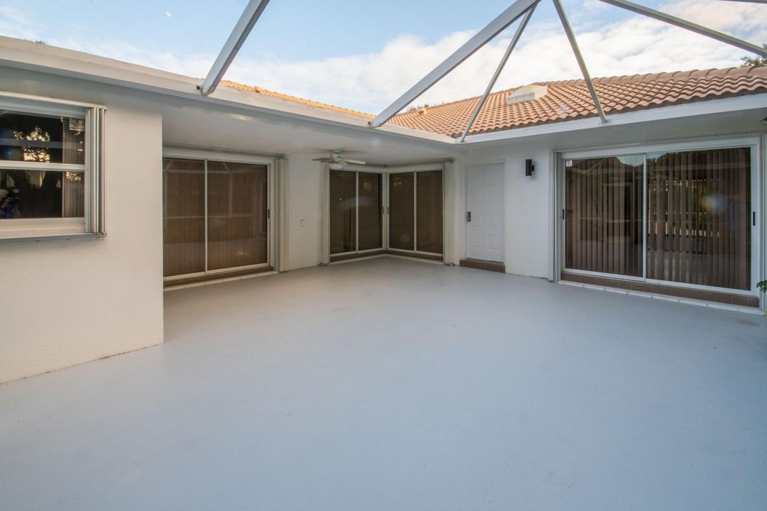 For Sale: $379,000 (2 beds, 2 baths, 1152 Square Feet)