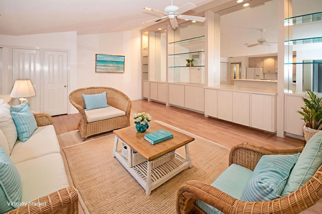 For Sale: $379,000 (2 beds, 2 baths, 1152 Square Feet)