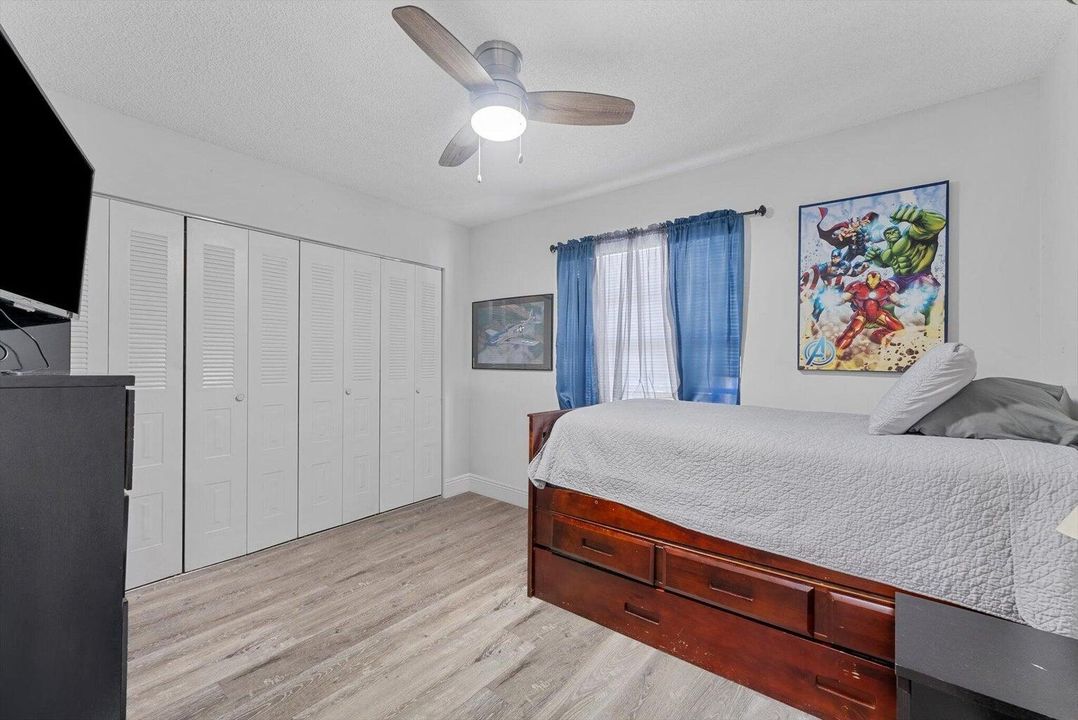 For Rent: $2,600 (2 beds, 2 baths, 1052 Square Feet)