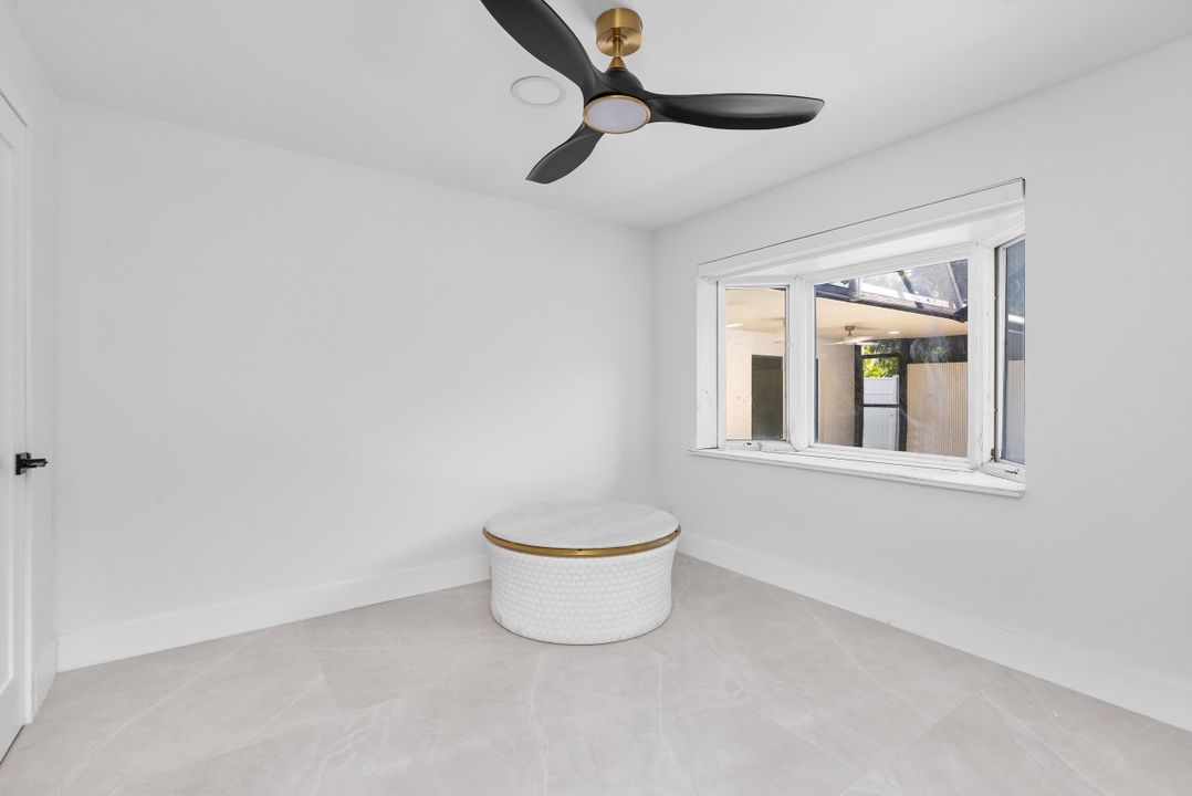 En Venta: $2,750,000 (7 camas, 5 baños, 6000 Pies cuadrados)