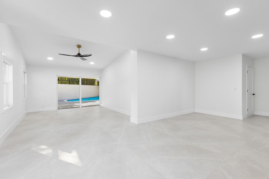 En Venta: $2,750,000 (7 camas, 5 baños, 6000 Pies cuadrados)