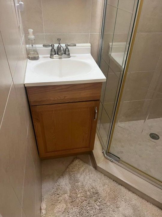 出租: $2,500 (2 贝兹, 2 浴室, 1335 平方英尺)