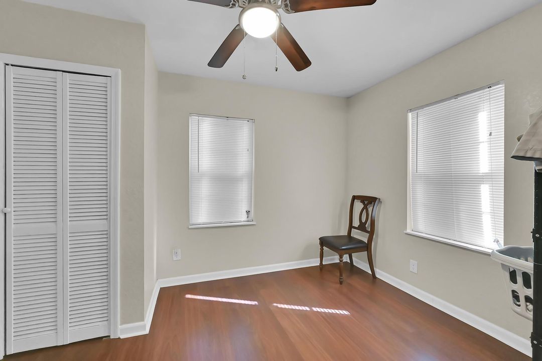 For Sale: $237,999 (3 beds, 2 baths, 1040 Square Feet)