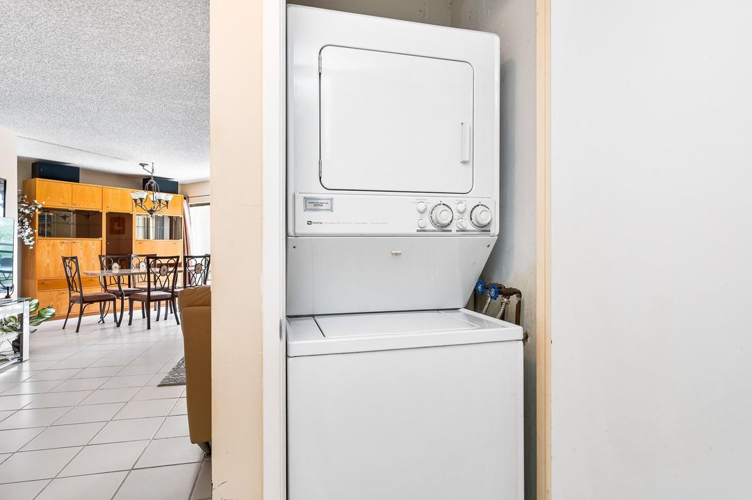 En Renta: $2,700 (2 camas, 1 baños, 1254 Pies cuadrados)