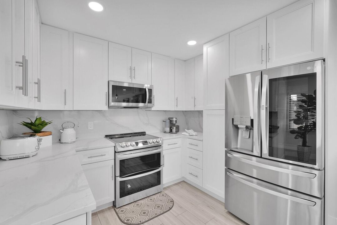 For Sale: $1,585,000 (3 beds, 3 baths, 2362 Square Feet)