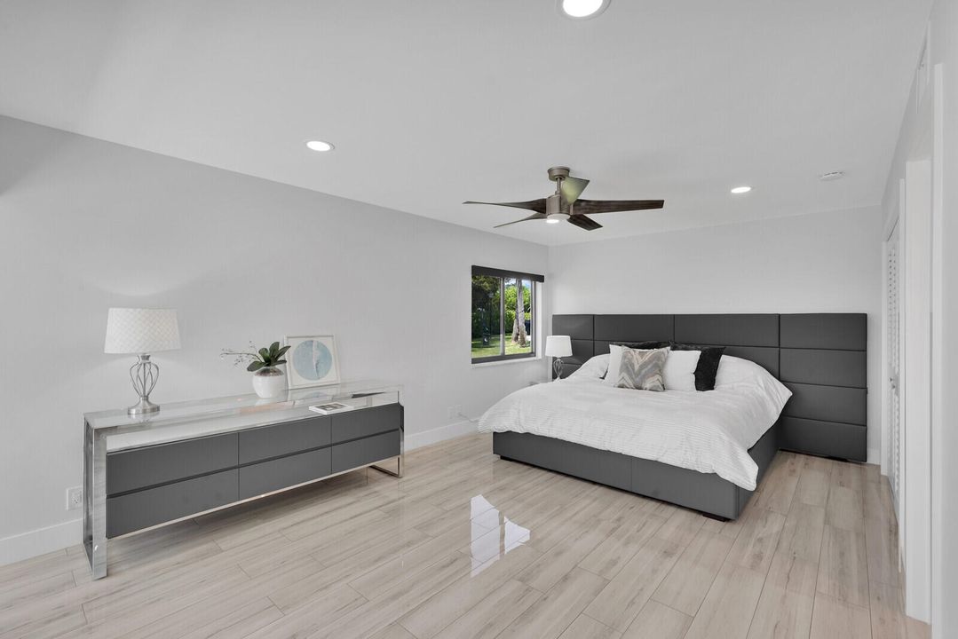 For Sale: $1,585,000 (3 beds, 3 baths, 2362 Square Feet)