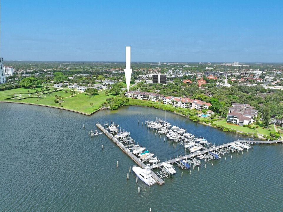 For Sale: $1,585,000 (3 beds, 3 baths, 2362 Square Feet)