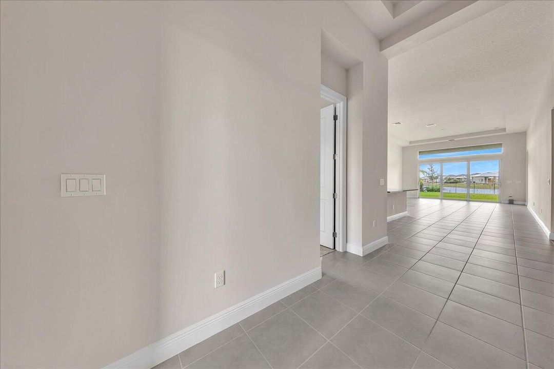 For Sale: $825,000 (3 beds, 2 baths, 1937 Square Feet)