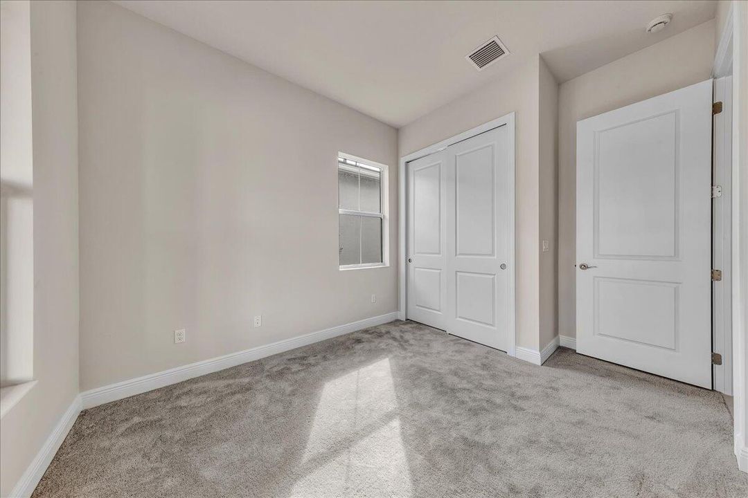 For Sale: $825,000 (3 beds, 2 baths, 1937 Square Feet)