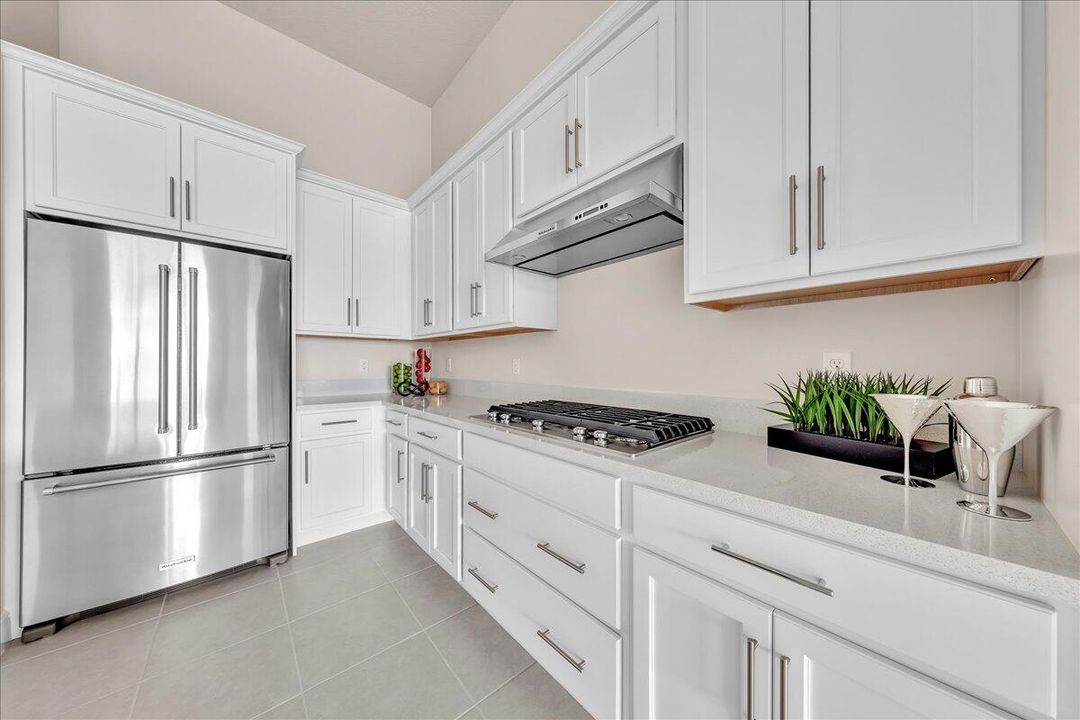 For Sale: $825,000 (3 beds, 2 baths, 1937 Square Feet)