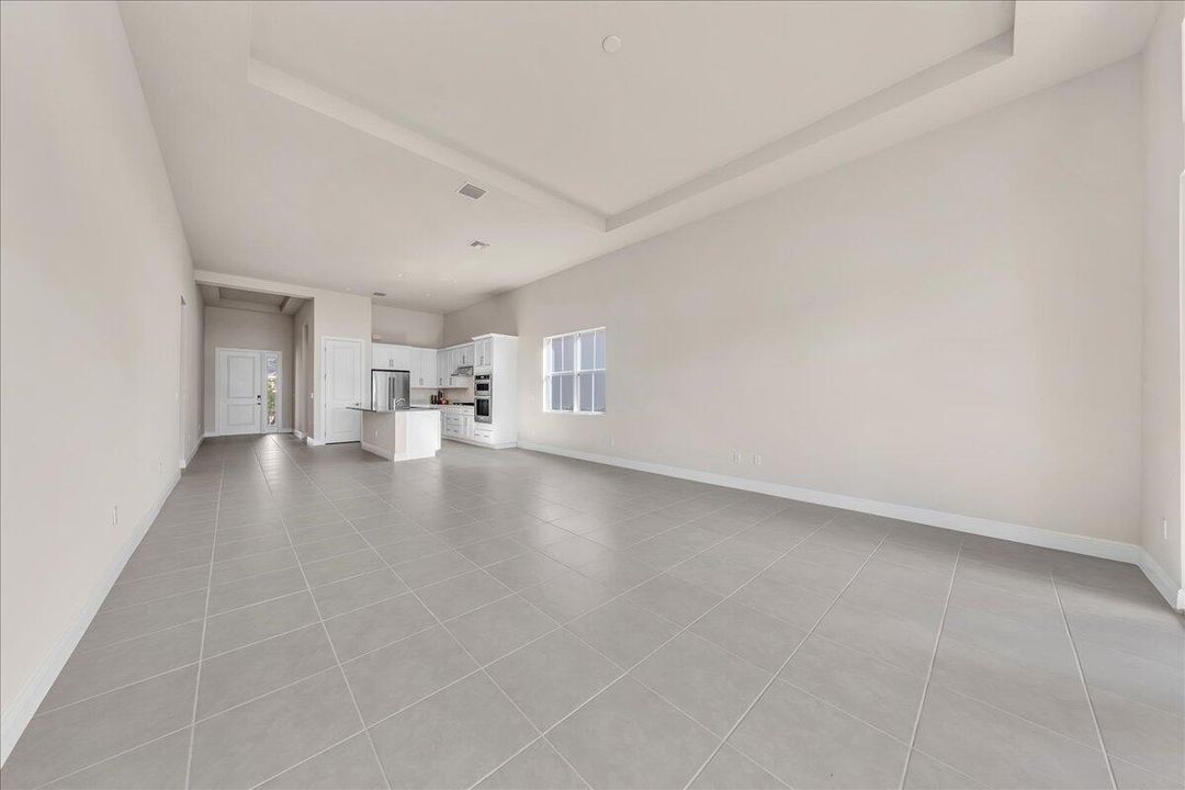 For Sale: $825,000 (3 beds, 2 baths, 1937 Square Feet)