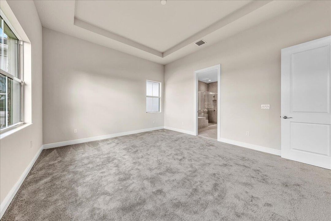 For Sale: $825,000 (3 beds, 2 baths, 1937 Square Feet)