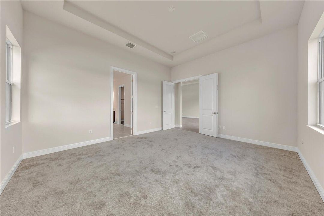 For Sale: $825,000 (3 beds, 2 baths, 1937 Square Feet)