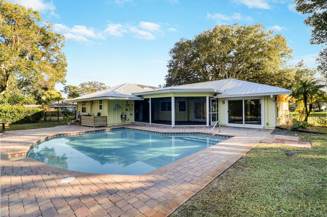 En Venta: $999,900 (3 camas, 2 baños, 1918 Pies cuadrados)