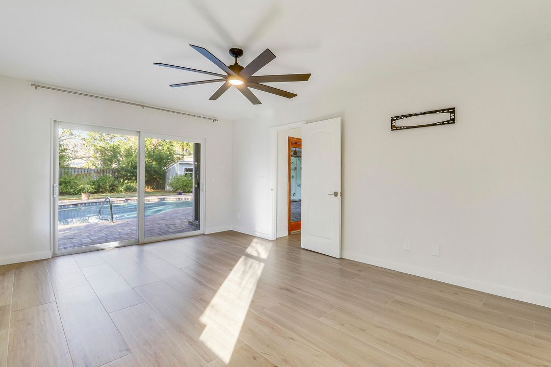 En Venta: $999,900 (3 camas, 2 baños, 1918 Pies cuadrados)