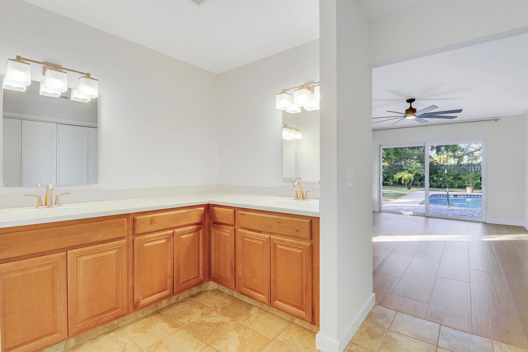 En Venta: $999,900 (3 camas, 2 baños, 1918 Pies cuadrados)