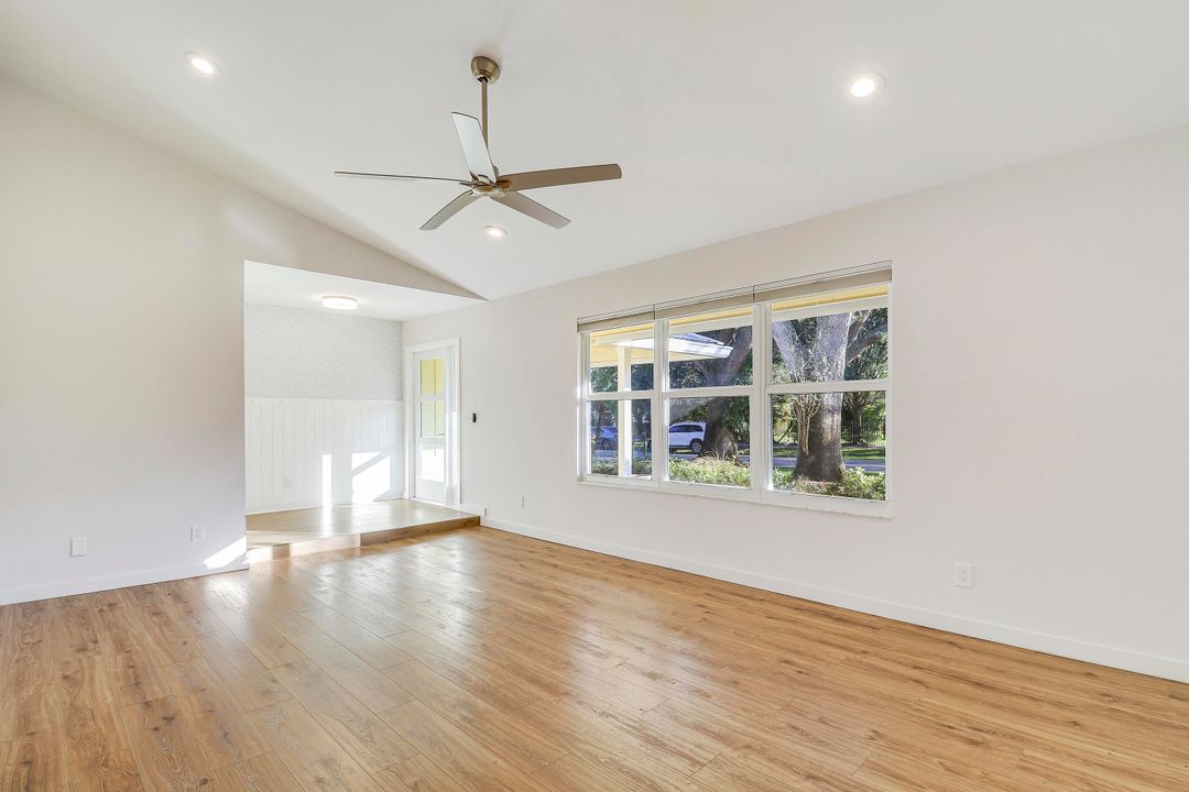 En Venta: $999,900 (3 camas, 2 baños, 1918 Pies cuadrados)