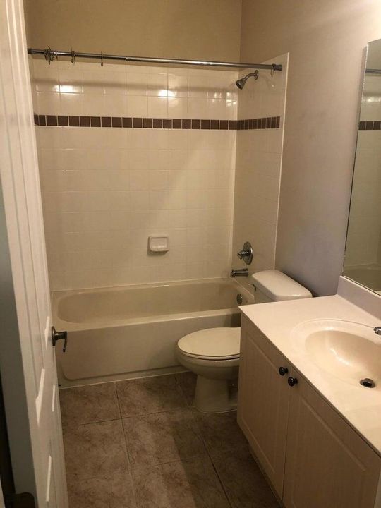 For Rent: $2,600 (2 beds, 2 baths, 1423 Square Feet)