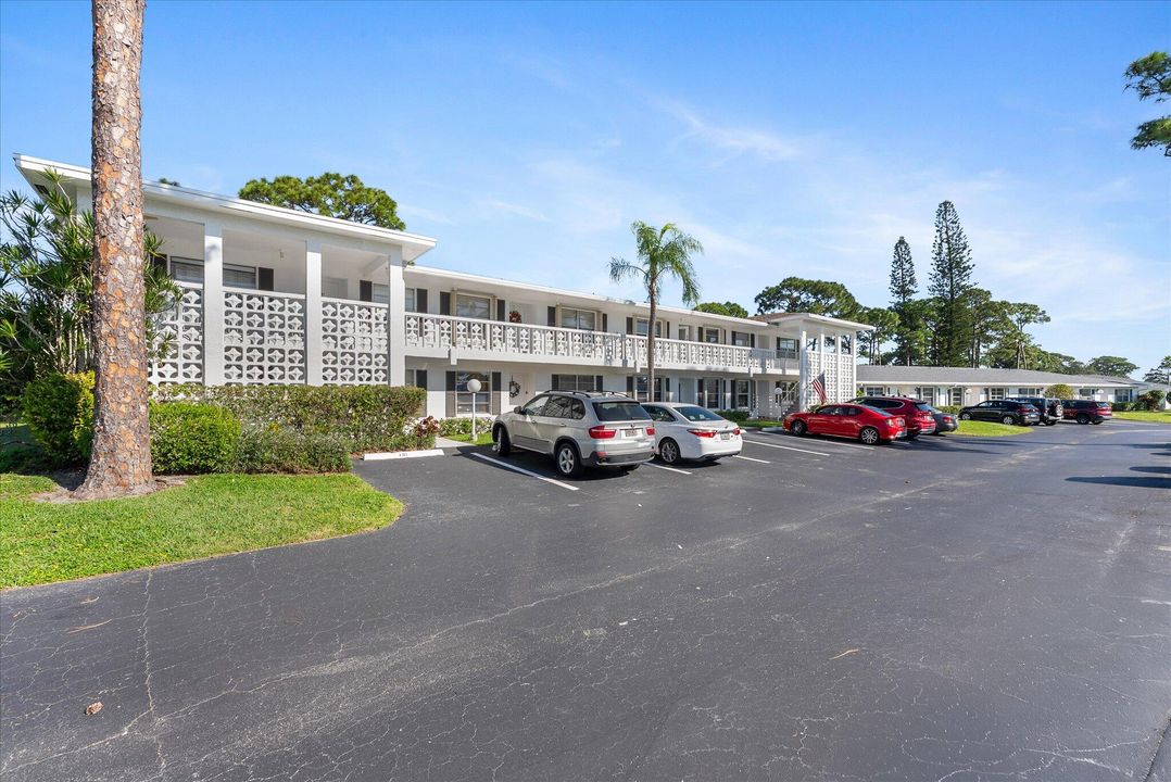 En Venta: $156,500 (2 camas, 2 baños, 1050 Pies cuadrados)