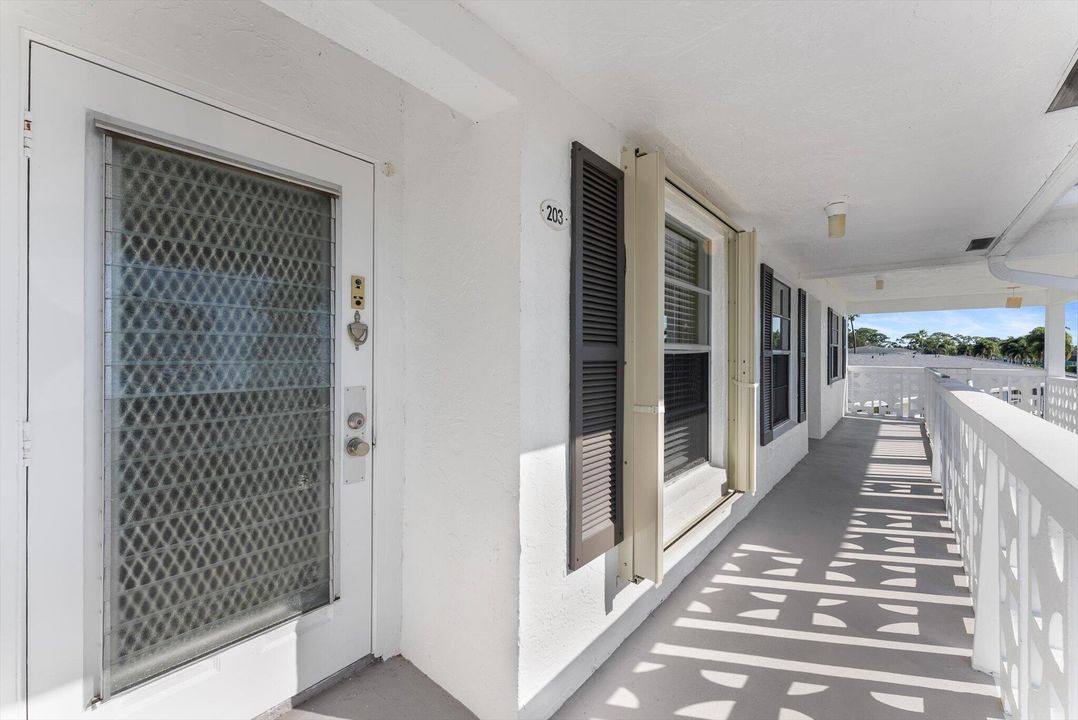 En Venta: $156,500 (2 camas, 2 baños, 1050 Pies cuadrados)