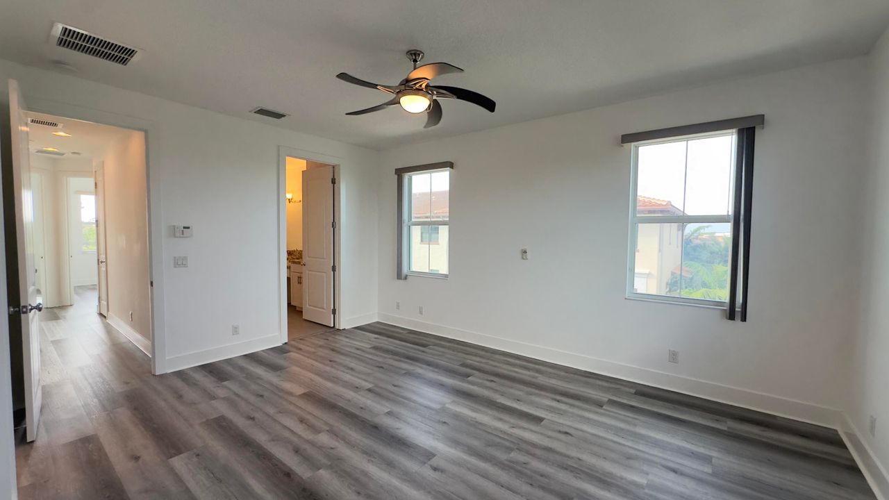 В аренду: $5,195 (3 спален, 3 ванн, 2252 Квадратных фут)