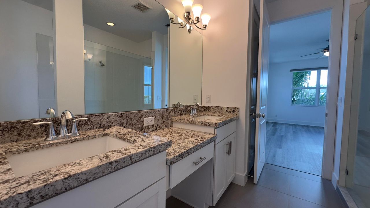 В аренду: $5,195 (3 спален, 3 ванн, 2252 Квадратных фут)