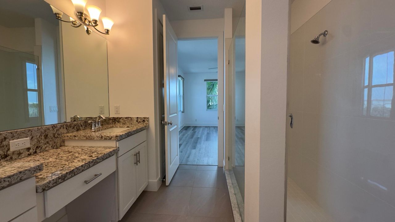 В аренду: $5,195 (3 спален, 3 ванн, 2252 Квадратных фут)