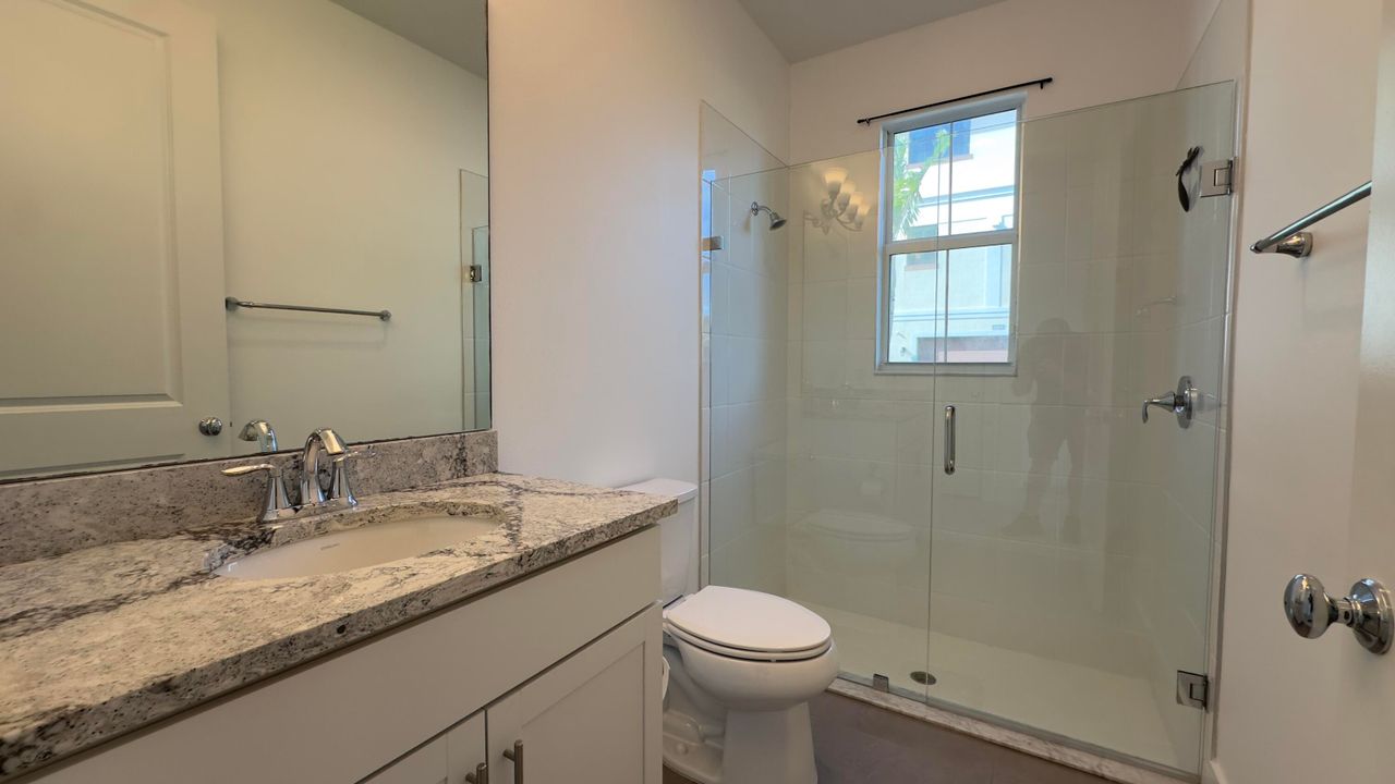 В аренду: $5,195 (3 спален, 3 ванн, 2252 Квадратных фут)