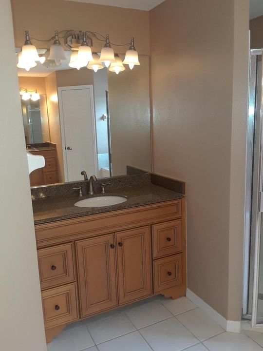 For Rent: $3,000 (3 beds, 2 baths, 1780 Square Feet)