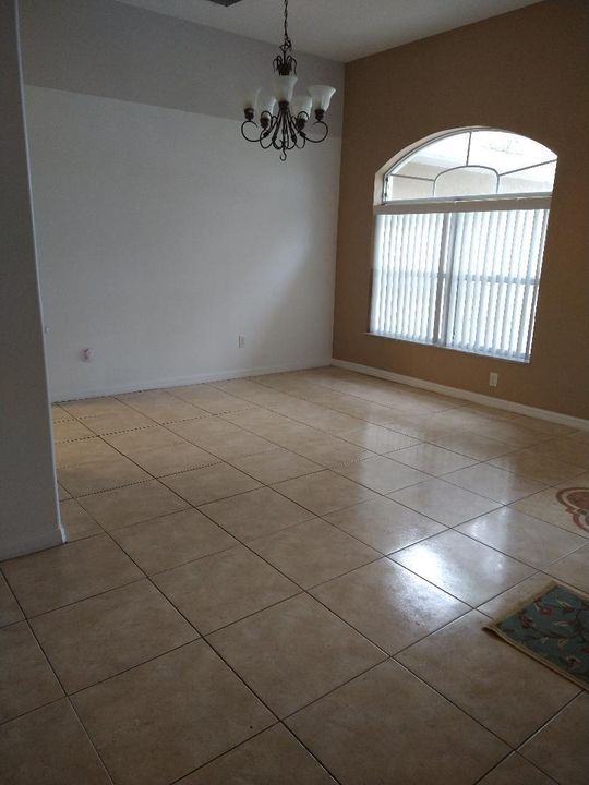 For Rent: $3,000 (3 beds, 2 baths, 1780 Square Feet)