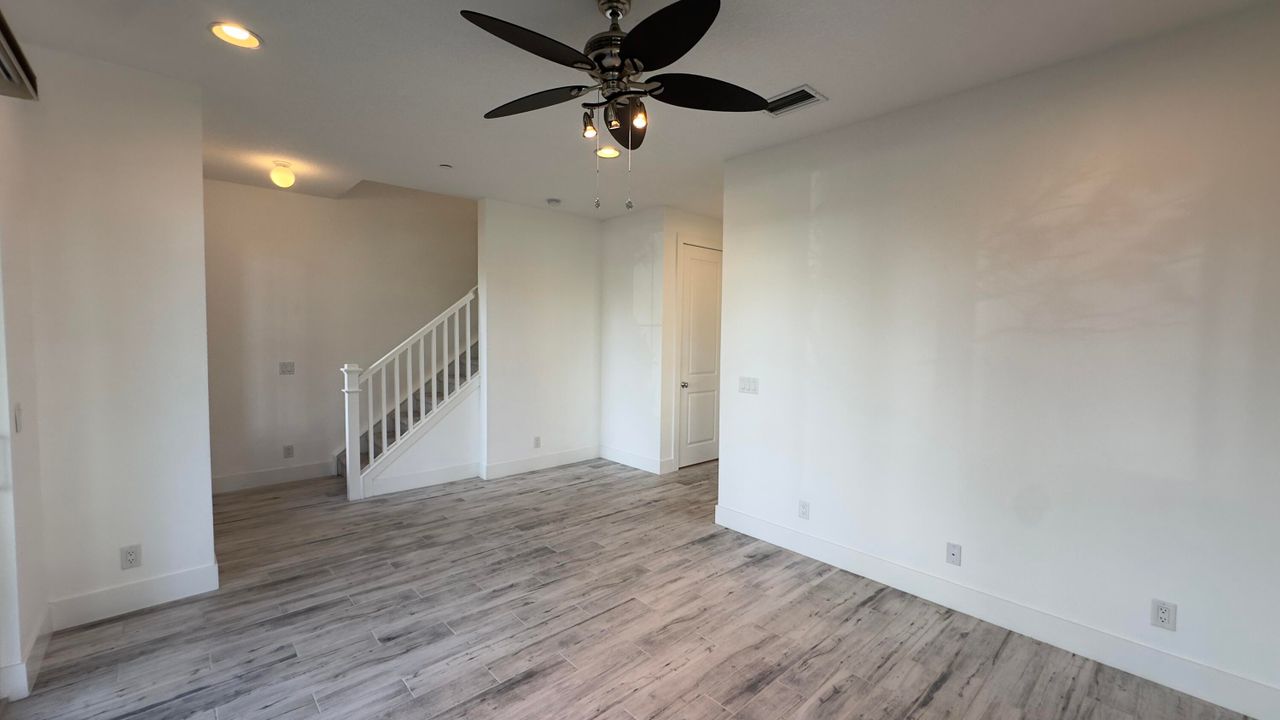 В аренду: $5,195 (3 спален, 3 ванн, 2252 Квадратных фут)