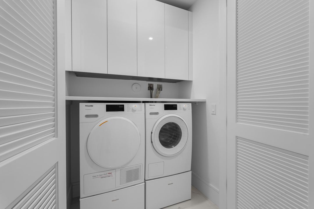 待售: $1,950,000 (2 贝兹, 2 浴室, 1780 平方英尺)