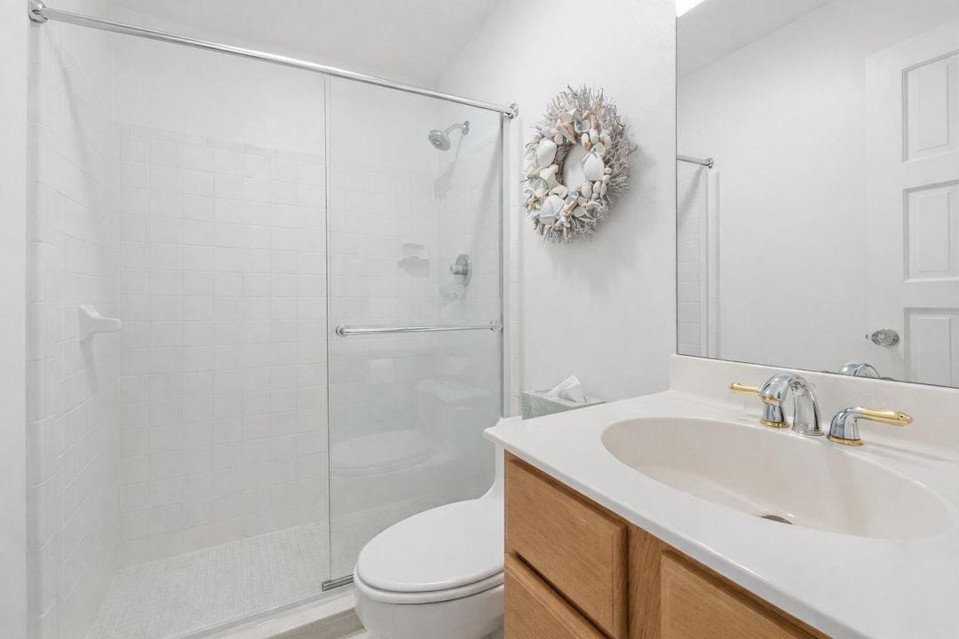 待售: $699,000 (2 贝兹, 2 浴室, 1035 平方英尺)