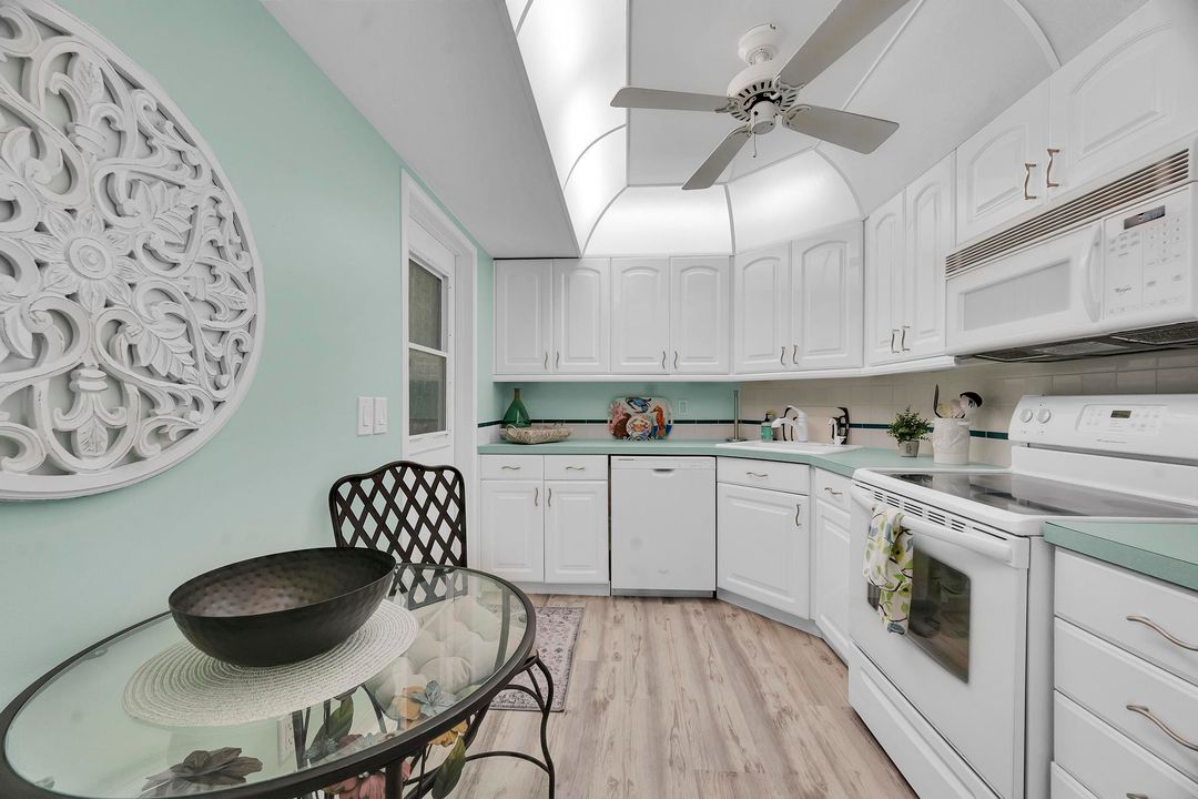 For Rent: $4,000 (2 beds, 2 baths, 1102 Square Feet)