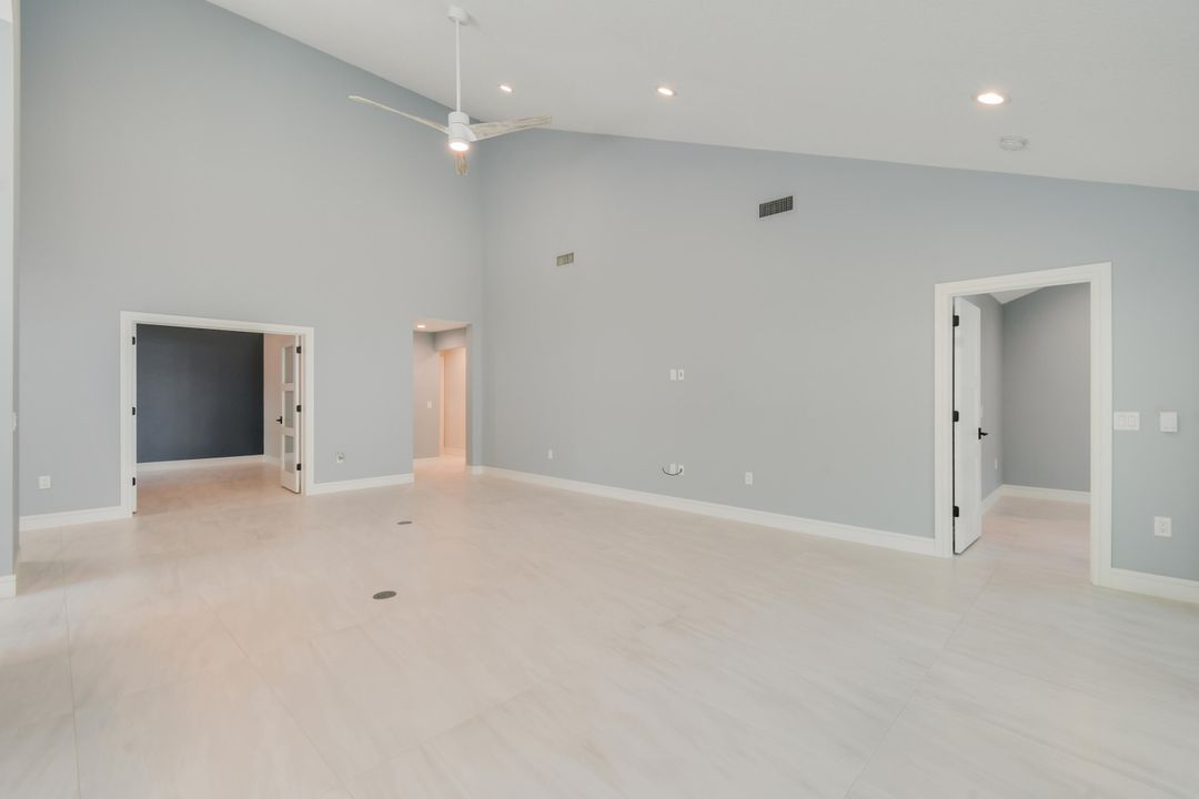 For Sale: $1,295,000 (3 beds, 2 baths, 1889 Square Feet)