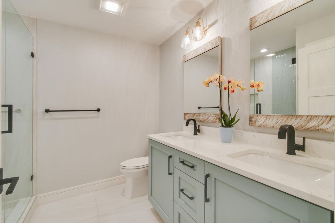 For Sale: $1,295,000 (3 beds, 2 baths, 1889 Square Feet)