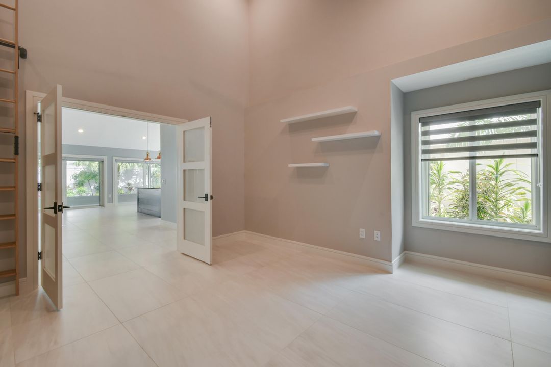 For Sale: $1,295,000 (3 beds, 2 baths, 1889 Square Feet)