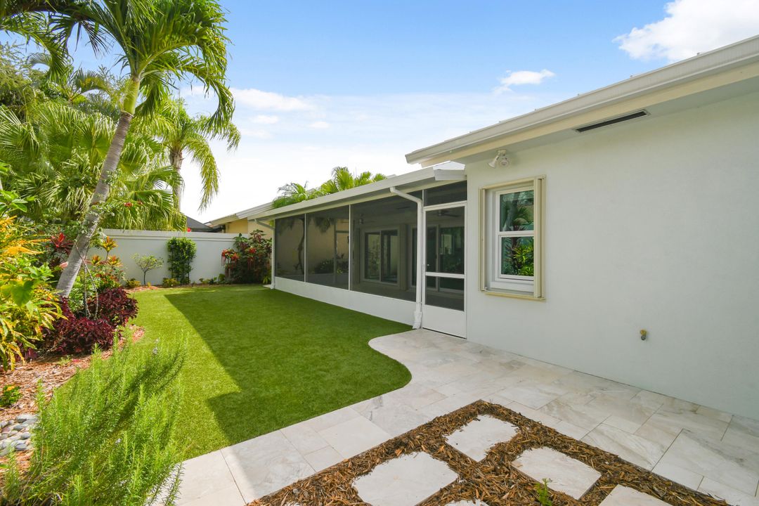 For Sale: $1,295,000 (3 beds, 2 baths, 1889 Square Feet)