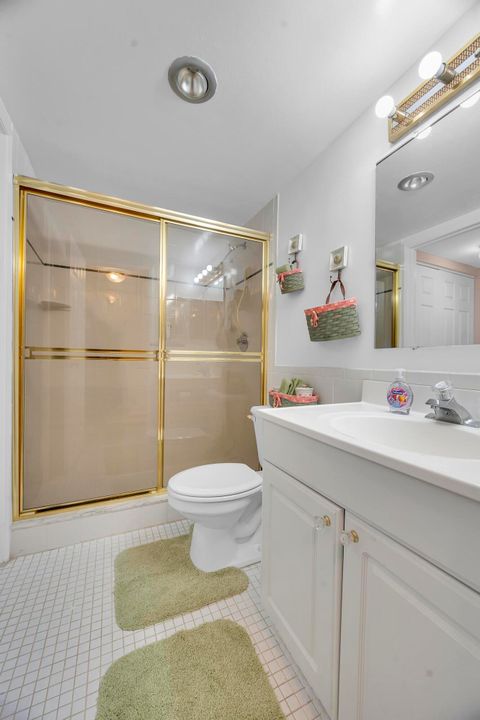 For Rent: $2,500 (2 beds, 2 baths, 1102 Square Feet)