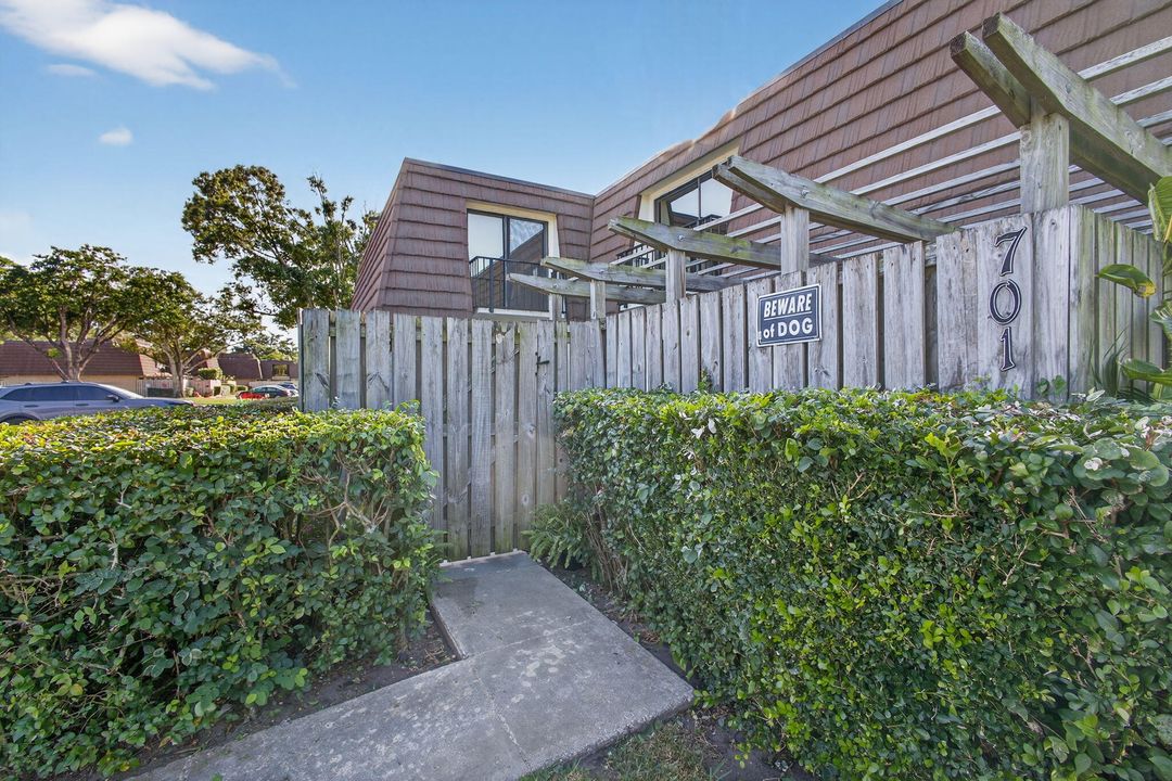 待售: $390,000 (3 贝兹, 2 浴室, 1596 平方英尺)