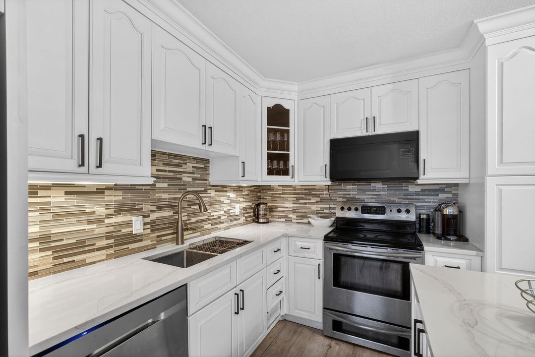 待售: $390,000 (3 贝兹, 2 浴室, 1596 平方英尺)